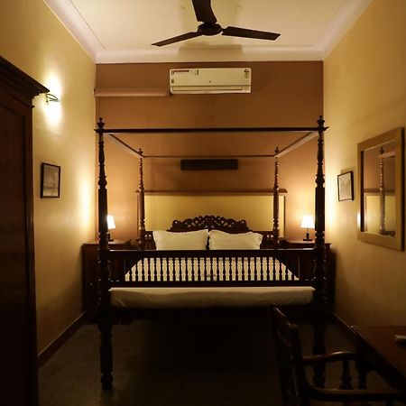 French Villa Pondicherry Exterior photo
